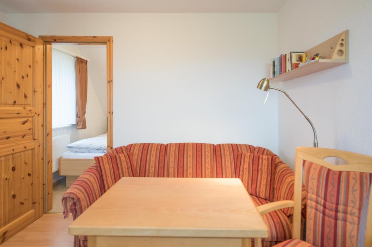 Direkt Am Deich - Ferienwohnung Oland Im Gaestehaus Am Badedeich Dagebüll Esterno foto